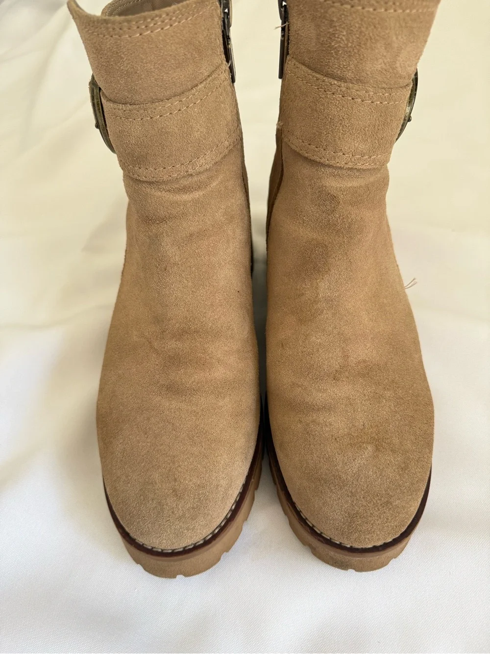 BLONDO Dahlia Waterproof Size 8M Chelsea Boot Chunky Heel